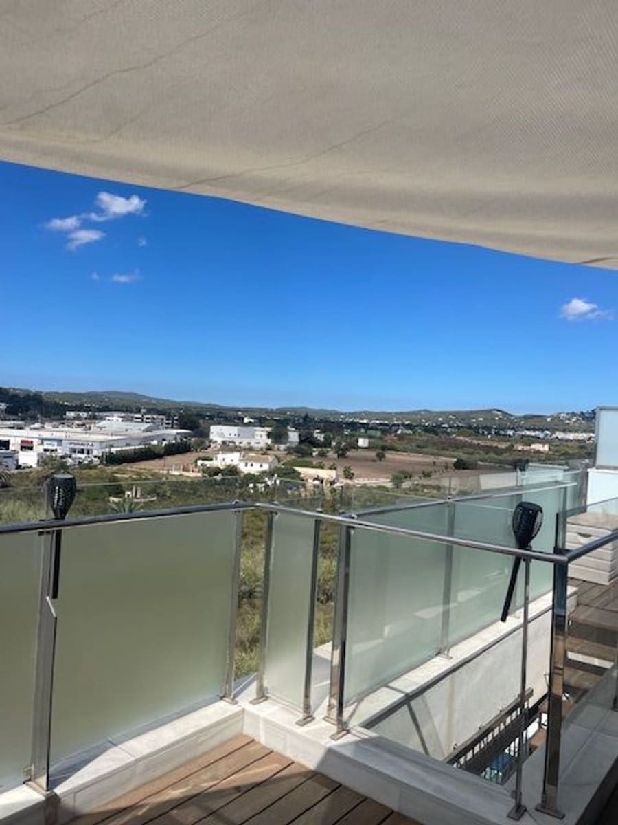 2 bedroom Apartment for sale in Ibiza / Eivissa town with pool garage - € 860,000 (Ref: 9335599)