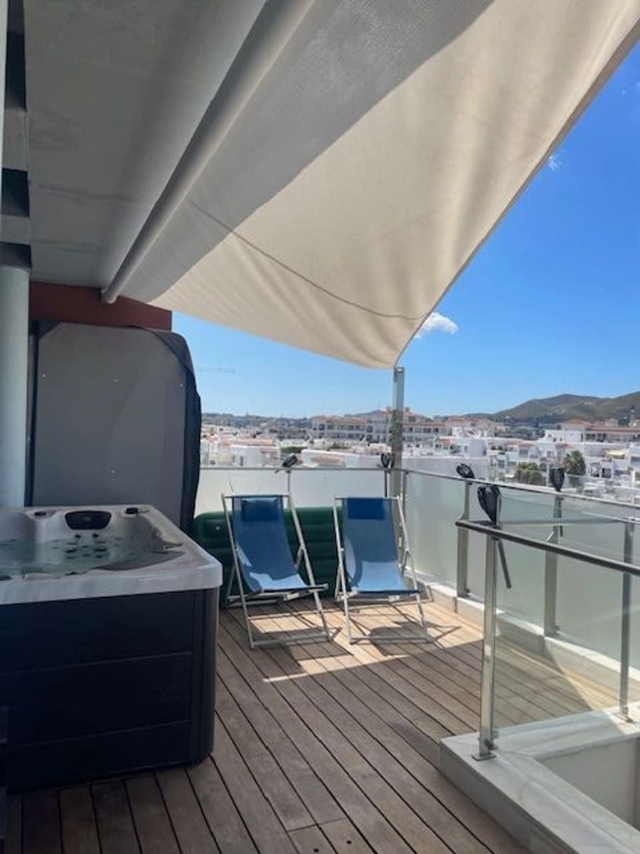 2 bedroom Apartment for sale in Ibiza / Eivissa town with pool garage - € 860,000 (Ref: 9335599)