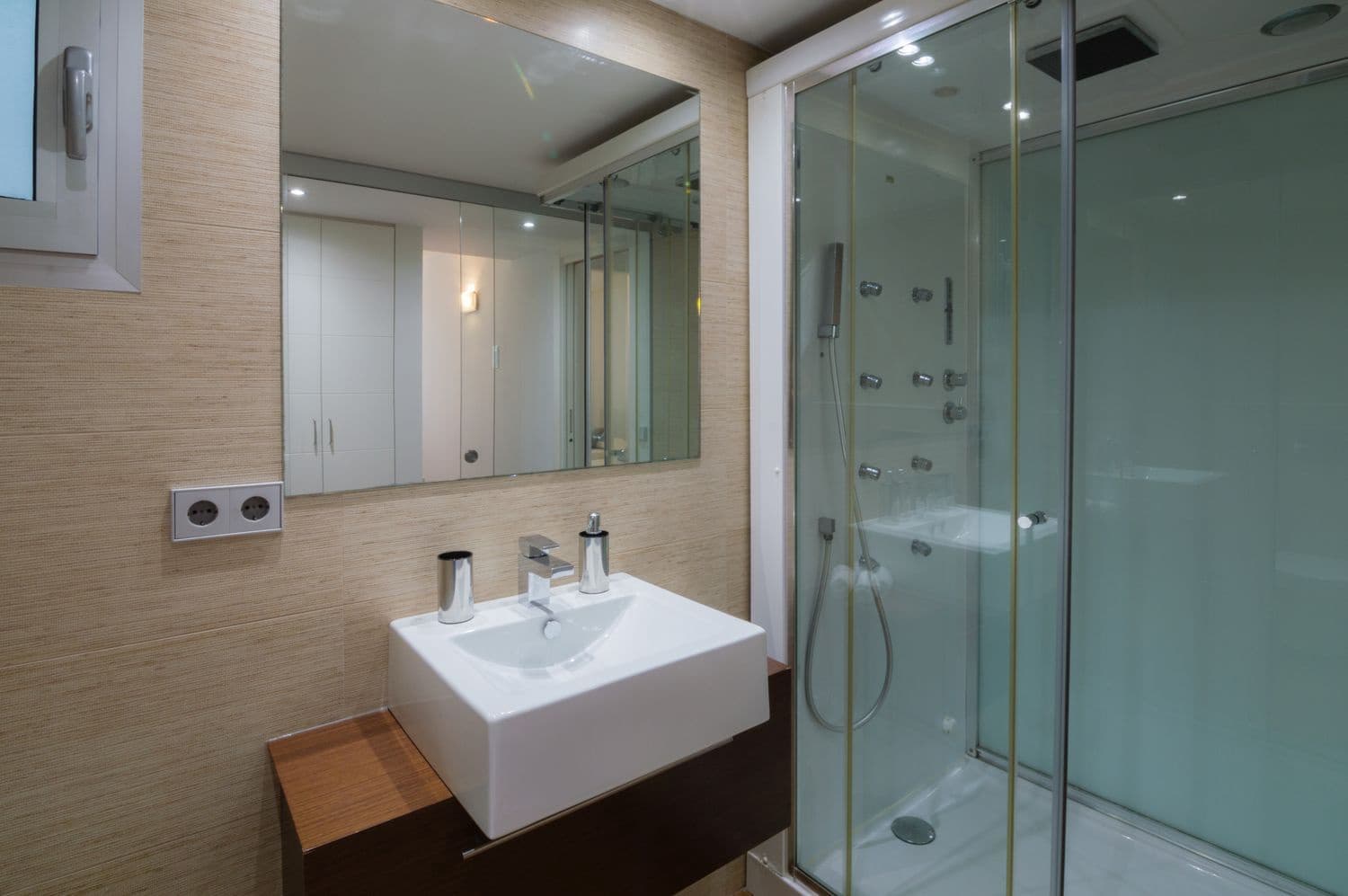 2 bedroom Apartment for sale in Ibiza / Eivissa town with pool garage - € 860,000 (Ref: 9335599)