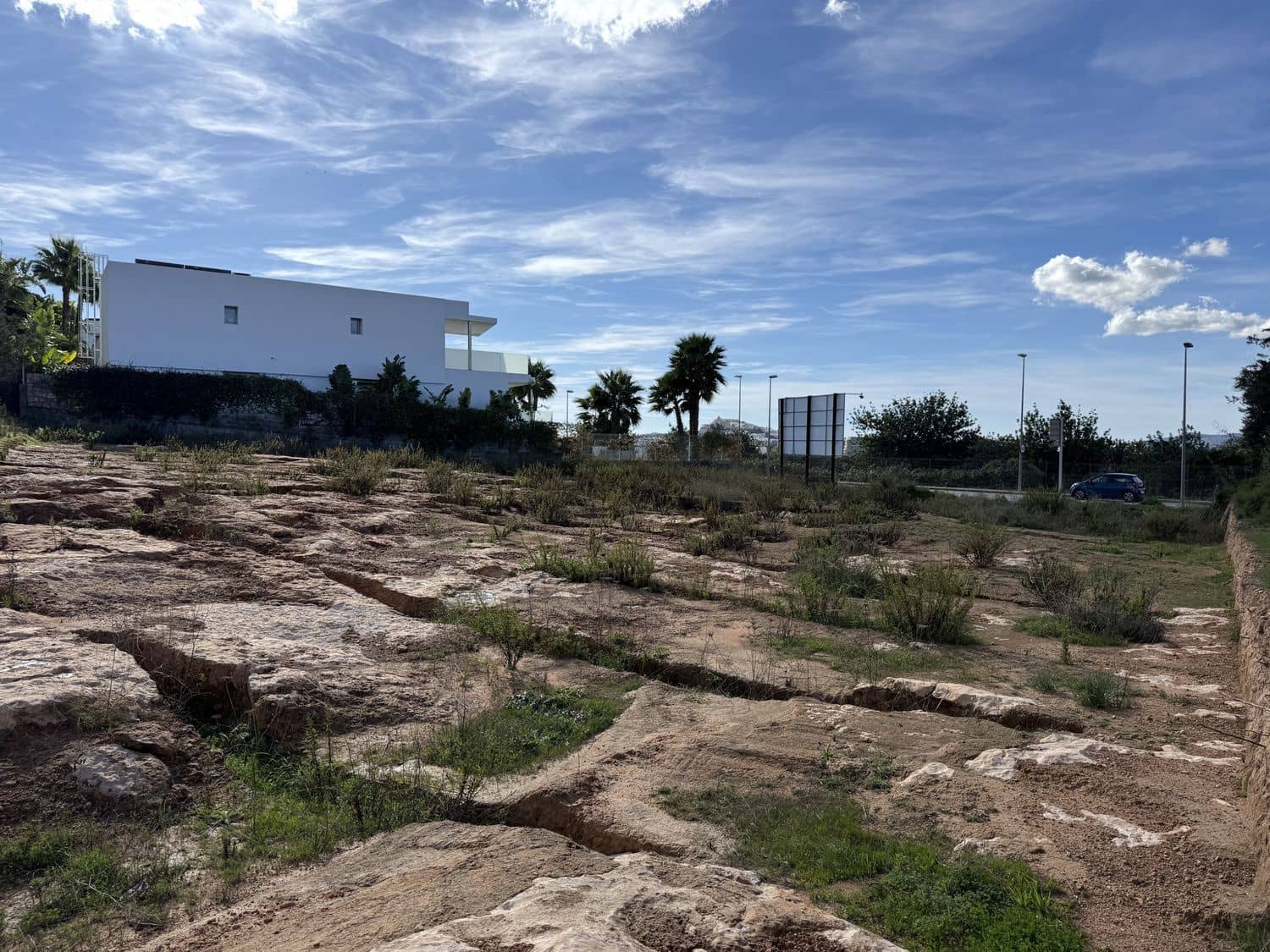 Ubebygd land til salgs i Ibiza by - € 1 590 750 (Ref: 9395573)