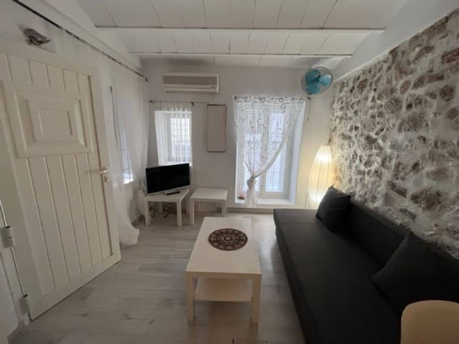 Apartment for sale in Ibiza / Eivissa town with garage - € 335,000 (Ref: 9442923)