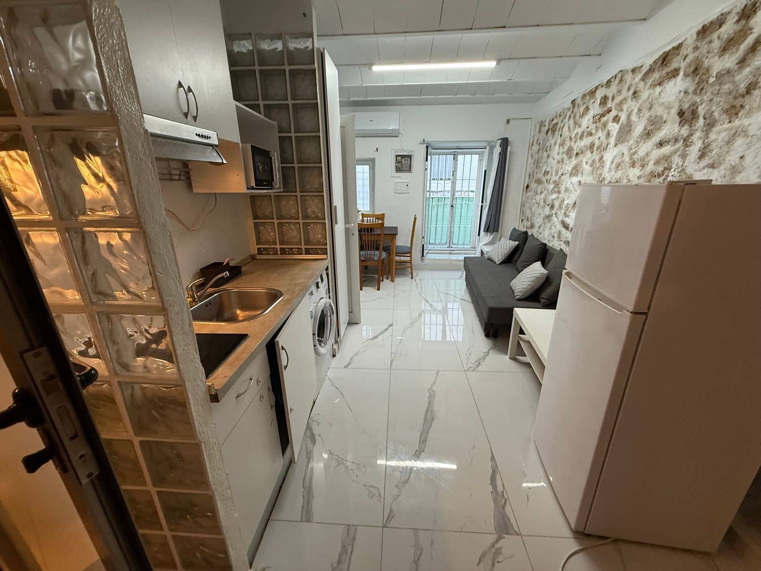 Apartment for sale in Ibiza / Eivissa town with garage - € 335,000 (Ref: 9442923)