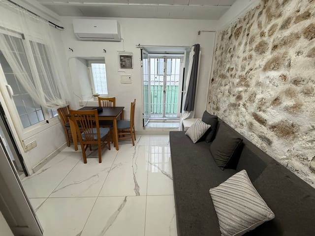 Apartment for sale in Ibiza / Eivissa town with garage - € 335,000 (Ref: 9442923)