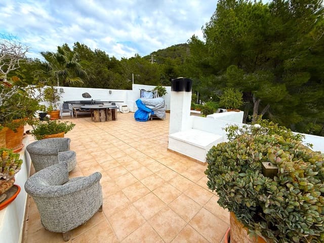 2 quarto Apartamento para venda em Santa Eulalia / Santa Eularia com piscina garagem - 730 000 € (Ref: 9455711)