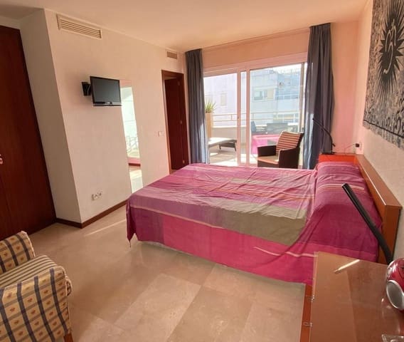 Apartamento de 1 habitación en Santa Eulalia / Santa Eularia en venta con garaje - 495.000 € (Ref: 9498036)