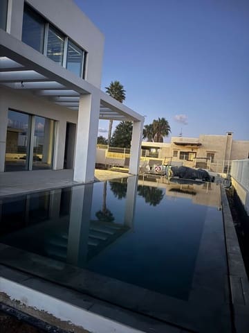 4 bedroom Villa for sale in Sant Jordi de Ses Salines, San Jose / Sant Josep de Sa Talaia with pool garage - € 2,690,000 (Ref: 9503710)