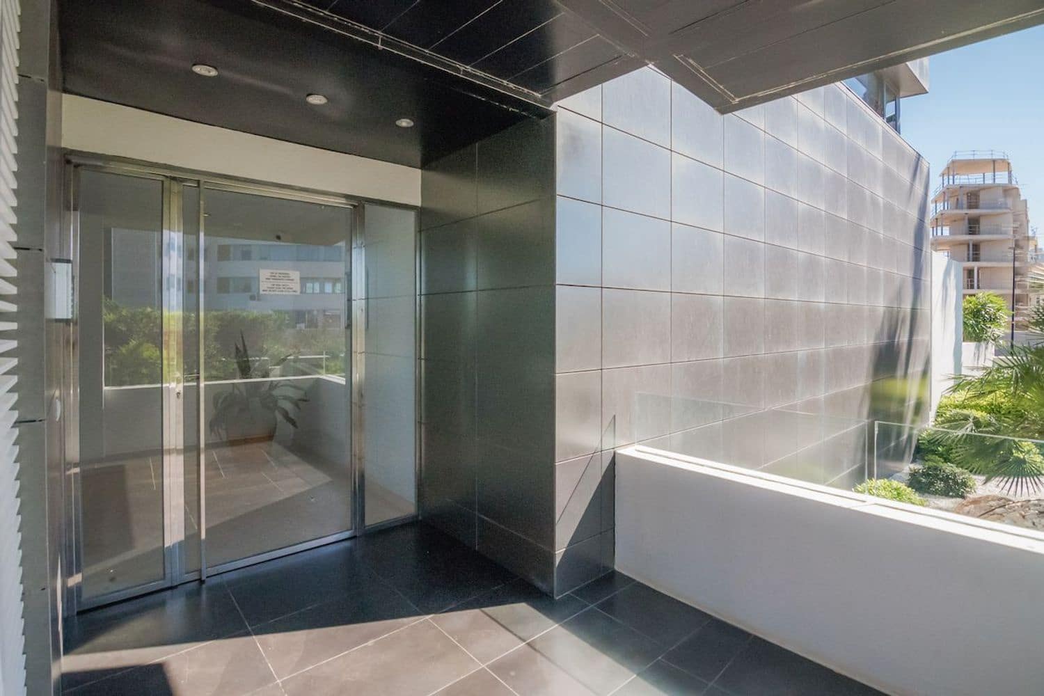 Apartamento de 2 habitaciones en Ibiza / Eivissa ciudad en alquiler con garaje - 3.500 € (Ref: 9557477)