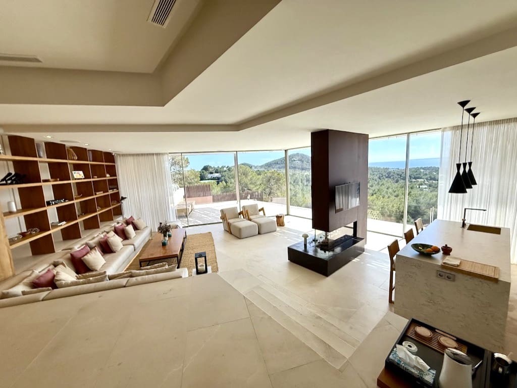 7 bedroom Villa for sale in Santa Eulalia / Santa Eularia with pool garage - € 9,000,000 (Ref: 9606699)