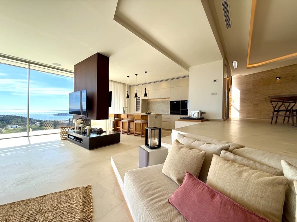 7 bedroom Villa for sale in Santa Eulalia / Santa Eularia with pool garage - € 9,000,000 (Ref: 9606699)