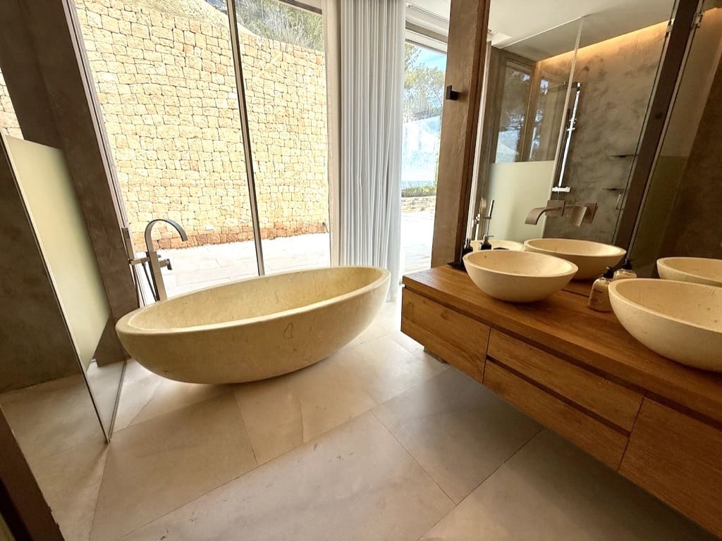 7 bedroom Villa for sale in Santa Eulalia / Santa Eularia with pool garage - € 9,000,000 (Ref: 9606699)