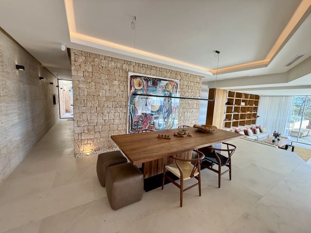 7 Zimmer Villa zu verkaufen in Santa Eulalia / Santa Eularia mit Pool Garage - 9.000.000 € (Ref: 9606699)