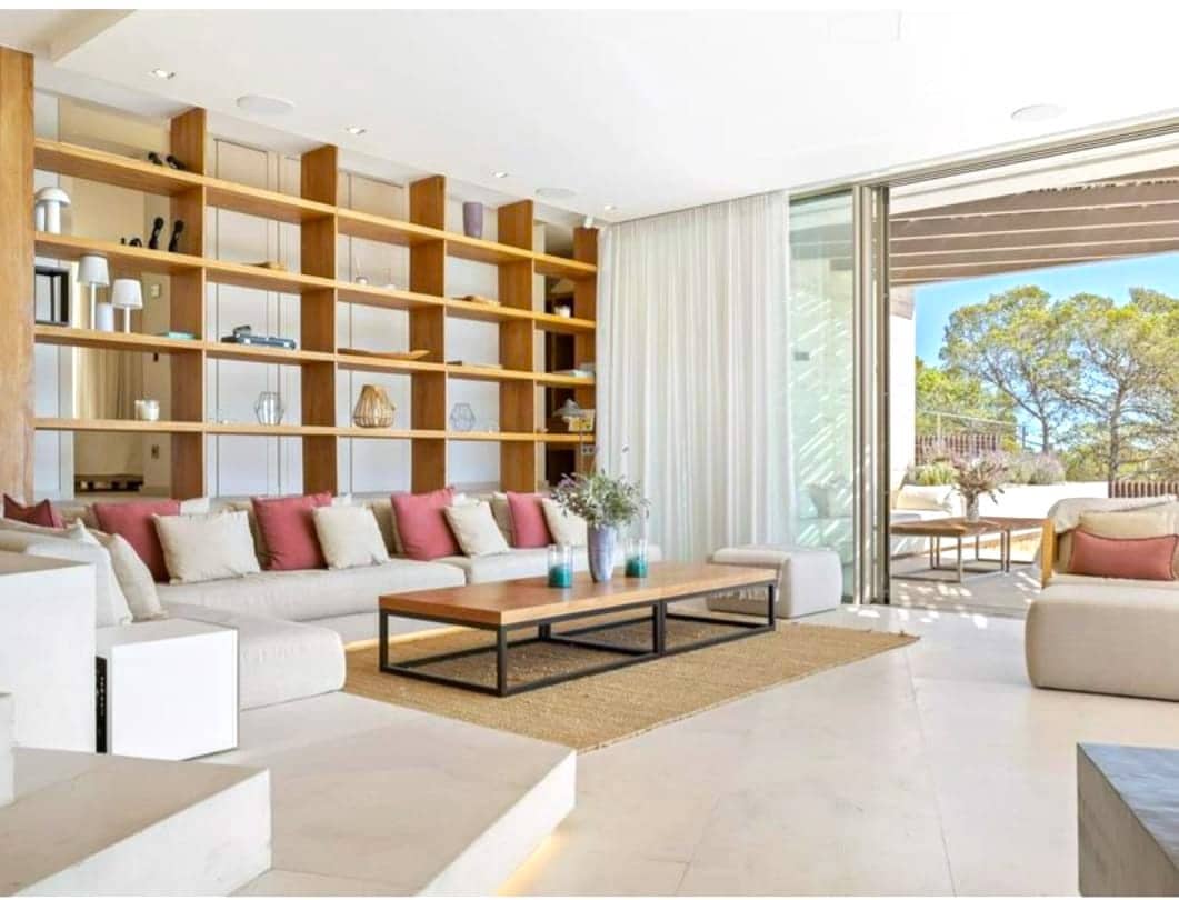 7 bedroom Villa for sale in Santa Eulalia / Santa Eularia with pool garage - € 9,000,000 (Ref: 9606699)