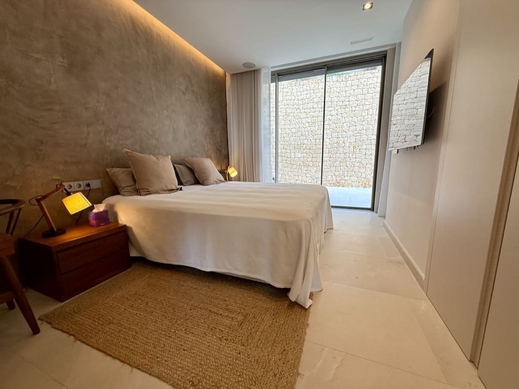 7 bedroom Villa for sale in Santa Eulalia / Santa Eularia with pool garage - € 9,000,000 (Ref: 9606699)