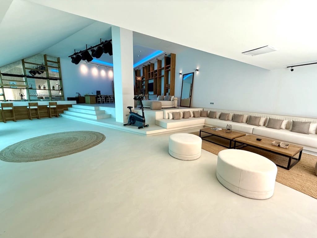 7 bedroom Villa for sale in Santa Eulalia / Santa Eularia with pool garage - € 9,000,000 (Ref: 9606699)