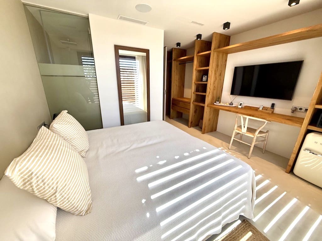 7 bedroom Villa for sale in Santa Eulalia / Santa Eularia with pool garage - € 9,000,000 (Ref: 9606699)