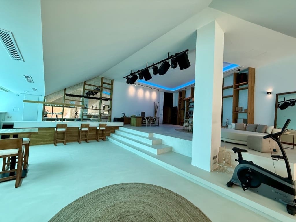 7 bedroom Villa for sale in Santa Eulalia / Santa Eularia with pool garage - € 9,000,000 (Ref: 9606699)