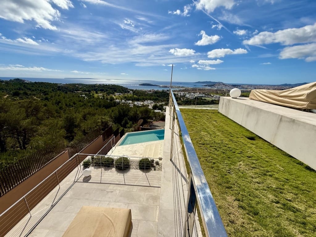 7 bedroom Villa for sale in Santa Eulalia / Santa Eularia with pool garage - € 9,000,000 (Ref: 9606699)