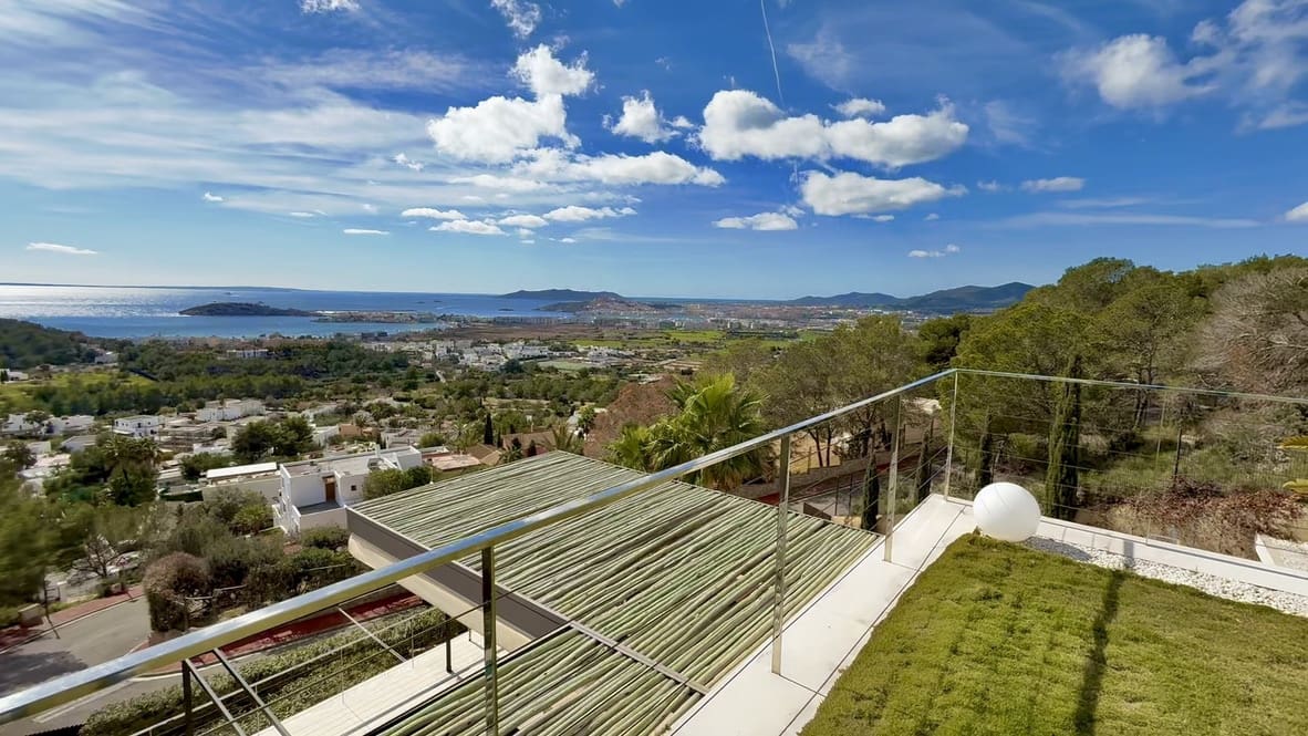 7 bedroom Villa for sale in Santa Eulalia / Santa Eularia with pool garage - € 9,000,000 (Ref: 9606699)