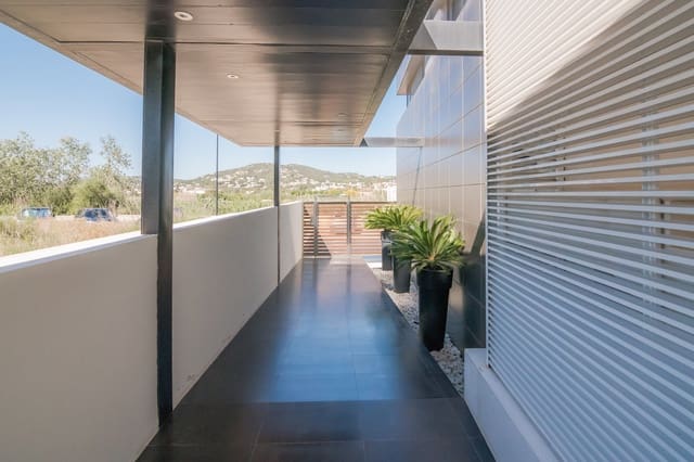 2 soverom Leilighet til salgs i Ibiza by med garasje - € 1 060 000 (Ref: 9793268)