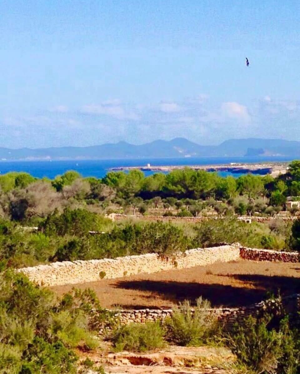 3 bedroom Finca/Country House for sale in Cap De Barbaria with garage - € 2,280,000 (Ref: 9793269)