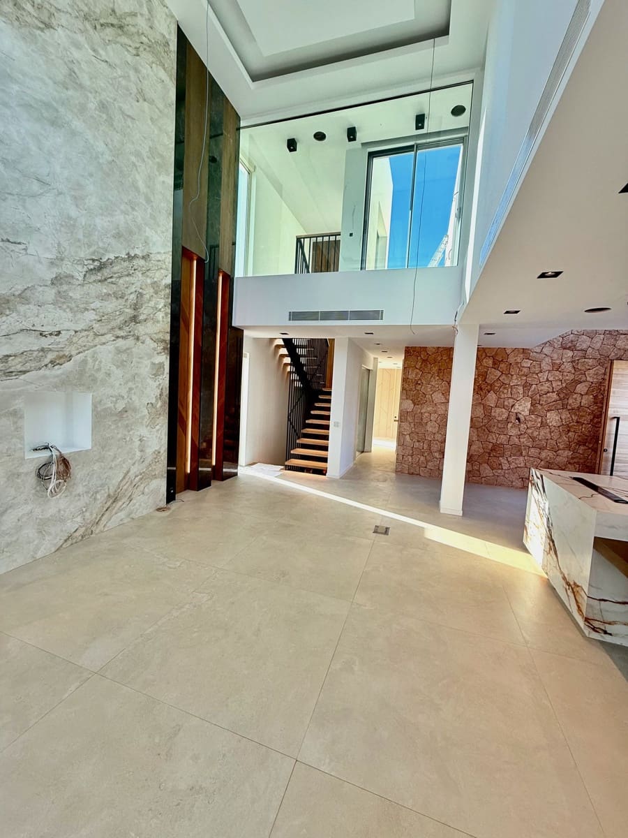 4 makuuhuone Huvila myytävänä paikassa San Jose / Sant Josep de Sa Talaia mukana uima-altaan 
autotalli - 2 690 000 € (Ref: 9793273)