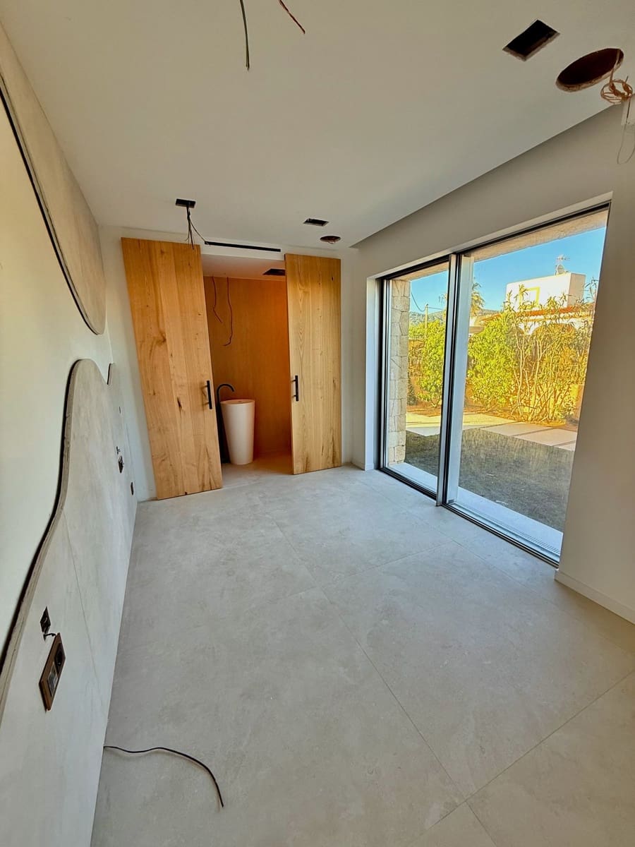 4 makuuhuone Huvila myytävänä paikassa San Jose / Sant Josep de Sa Talaia mukana uima-altaan 
autotalli - 2 690 000 € (Ref: 9793273)