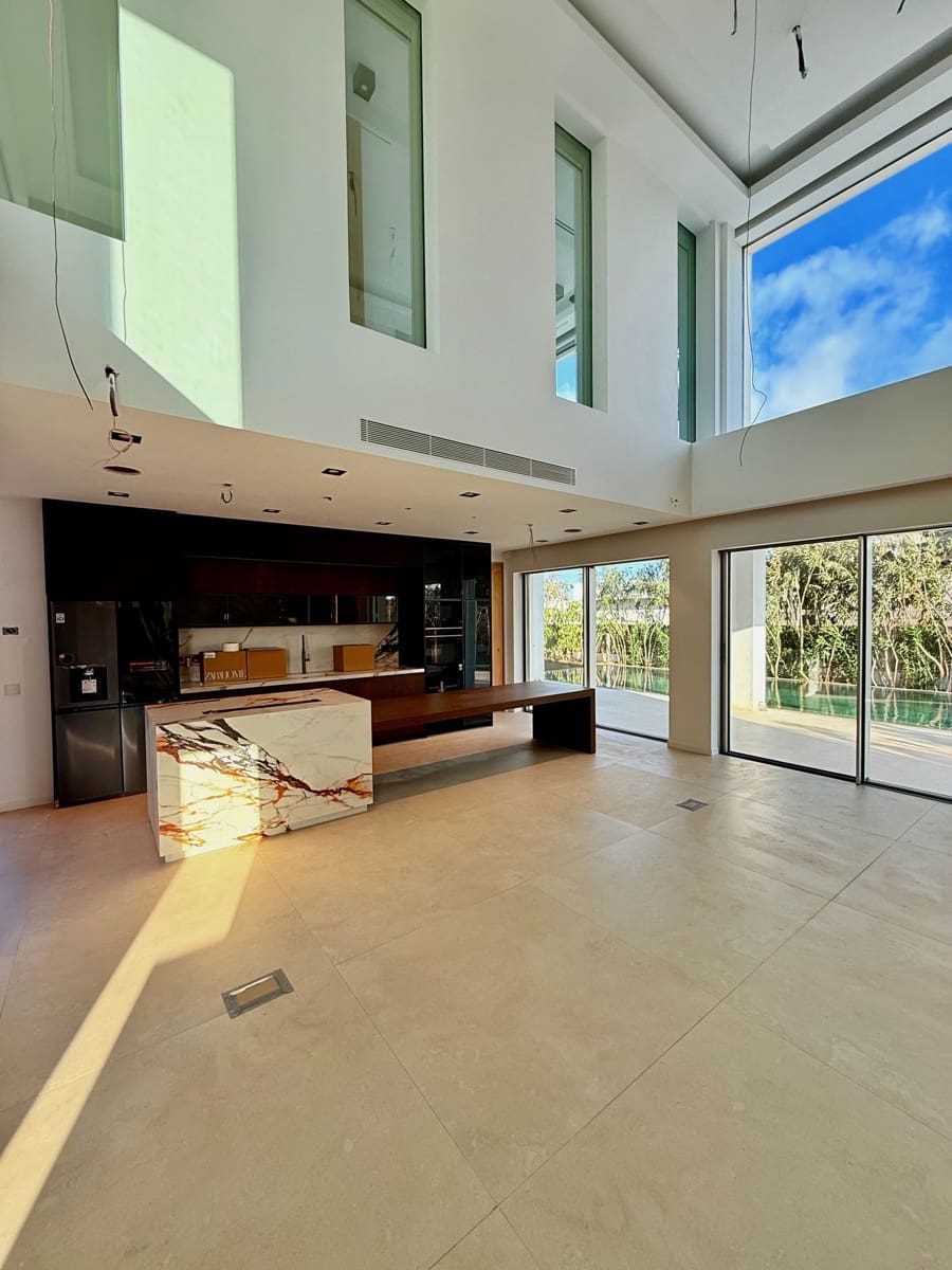 4 makuuhuone Huvila myytävänä paikassa San Jose / Sant Josep de Sa Talaia mukana uima-altaan 
autotalli - 2 690 000 € (Ref: 9793273)