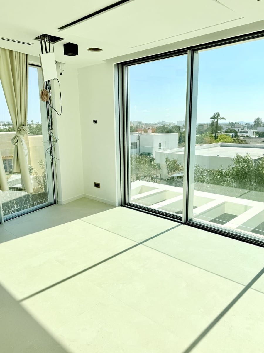 4 makuuhuone Huvila myytävänä paikassa San Jose / Sant Josep de Sa Talaia mukana uima-altaan 
autotalli - 2 690 000 € (Ref: 9793273)