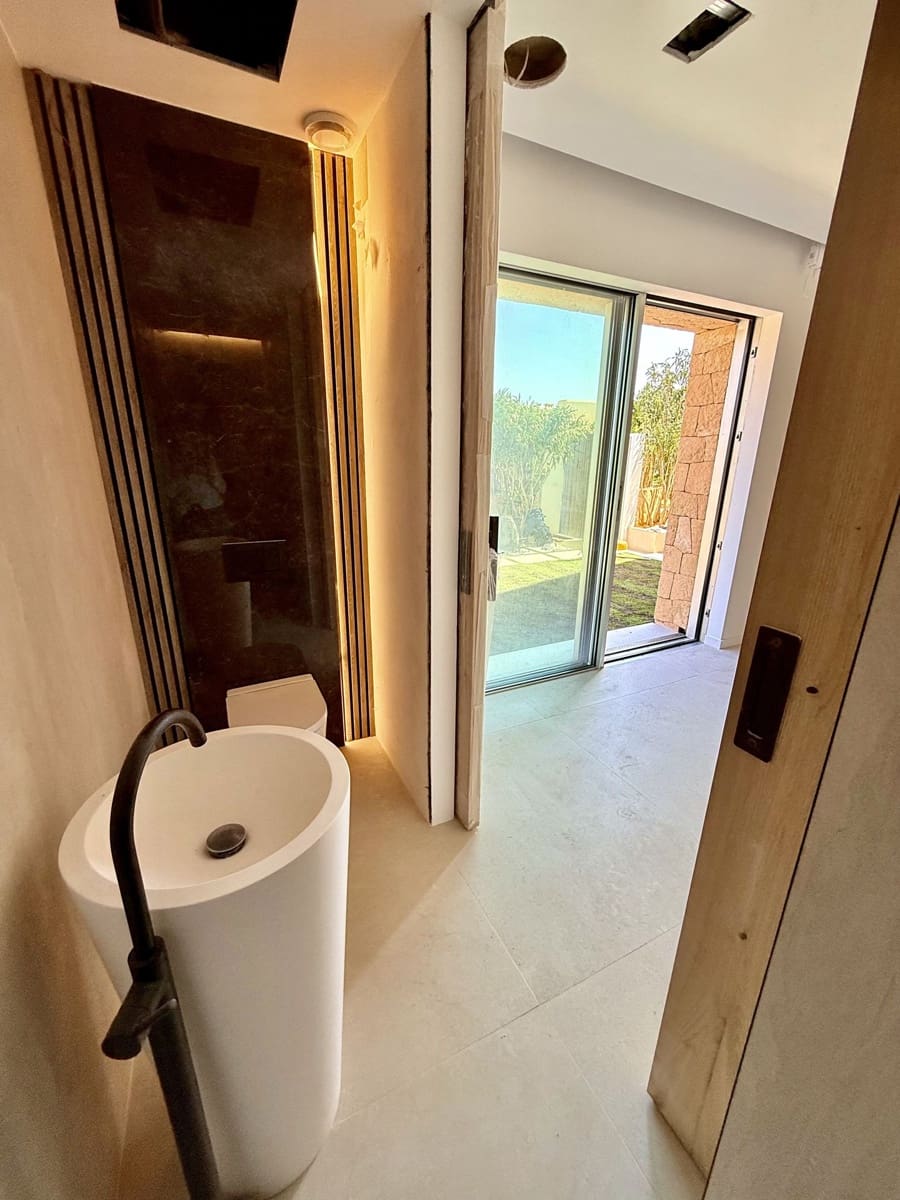 4 makuuhuone Huvila myytävänä paikassa San Jose / Sant Josep de Sa Talaia mukana uima-altaan 
autotalli - 2 690 000 € (Ref: 9793273)