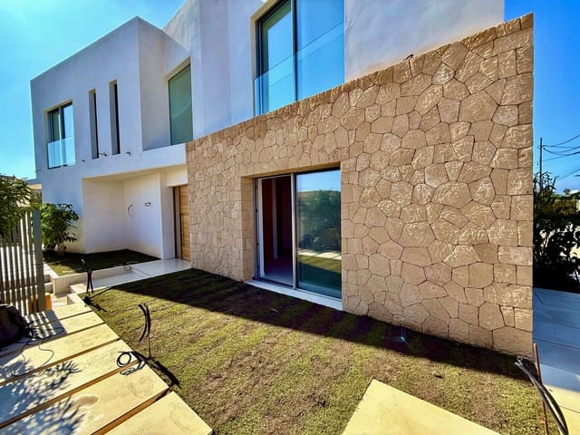 4 makuuhuone Huvila myytävänä paikassa San Jose / Sant Josep de Sa Talaia mukana uima-altaan 
autotalli - 2 690 000 € (Ref: 9793273)