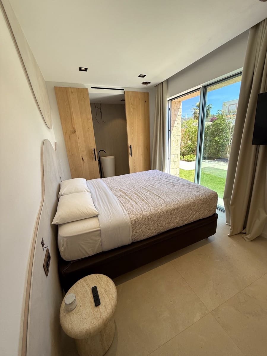 4 bedroom Villa for sale in San Jose / Sant Josep de Sa Talaia with pool garage - € 2,690,000 (Ref: 9793273)