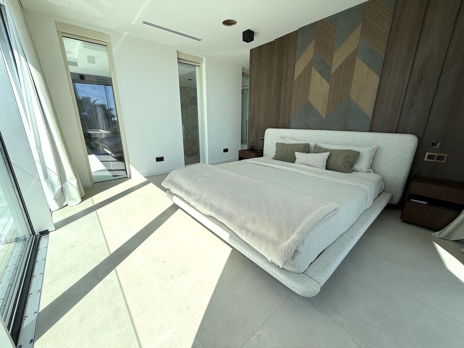 4 bedroom Villa for sale in San Jose / Sant Josep de Sa Talaia with pool garage - € 2,690,000 (Ref: 9793273)