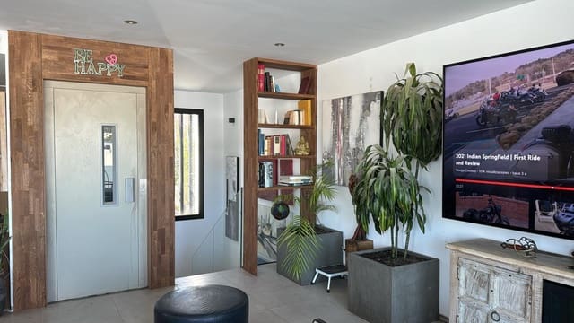 3 sypialnia Dom blizniak na sprzedaż w Nuestra Señora de Jesus, Santa Eulalia / Santa Eularia z basenem garażem - 1 790 000 € (Ref: 9793274)