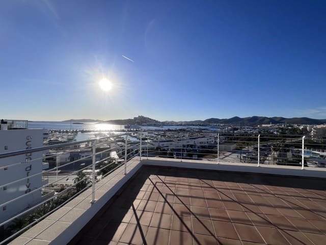 Ático de 3 habitaciones en Ibiza / Eivissa ciudad en venta con piscina garaje - 3.150.000 € (Ref: 9800972)