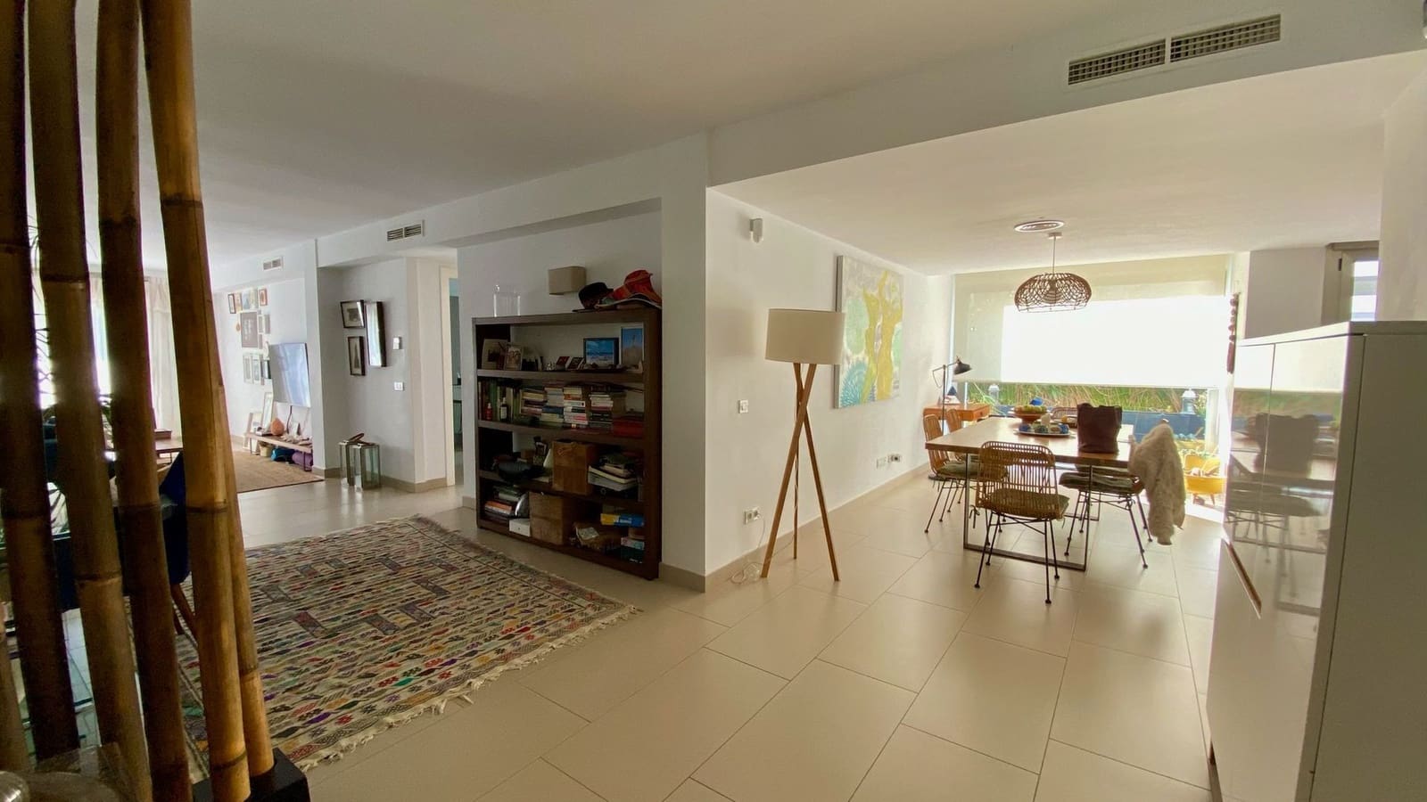 2 sypialnia Mieszkanie na sprzedaż w Talamanca z basenem garażem - 895 000 € (Ref: 9812619)