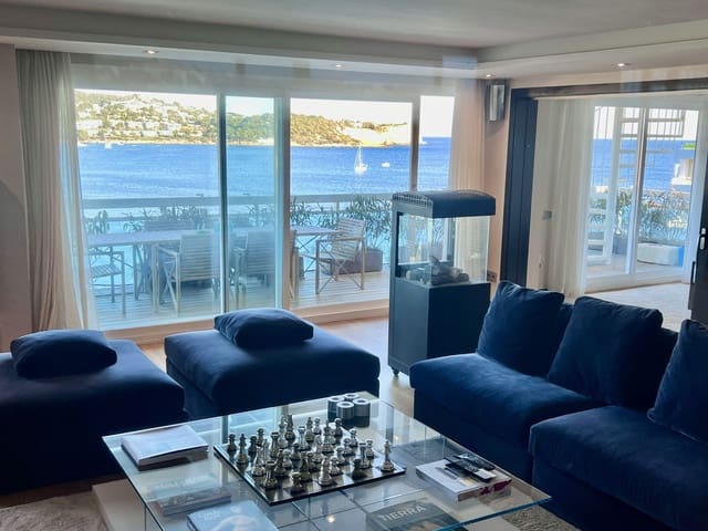 2 bedroom Penthouse for sale in Ibiza / Eivissa town with pool garage - € 3,181,500 (Ref: 9814098)