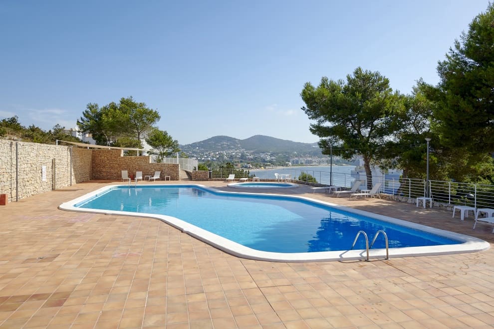Piso de 4 habitaciones en Talamanca en venta con piscina garaje - 2.120.000 € (Ref: 9821372)