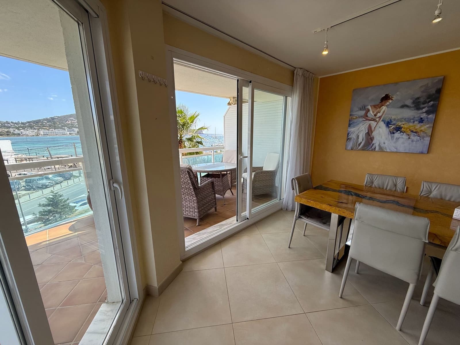 Piso de 4 habitaciones en Talamanca en venta con piscina garaje - 2.120.000 € (Ref: 9821372)