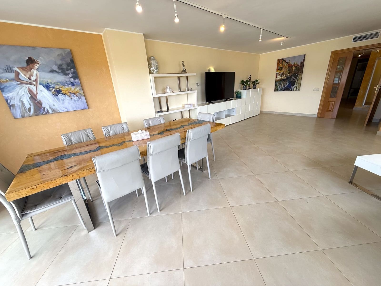 Piso de 4 habitaciones en Talamanca en venta con piscina garaje - 2.120.000 € (Ref: 9821372)