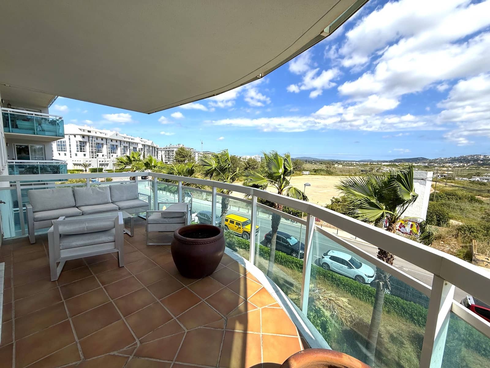Piso de 4 habitaciones en Talamanca en venta con piscina garaje - 2.120.000 € (Ref: 9821372)
