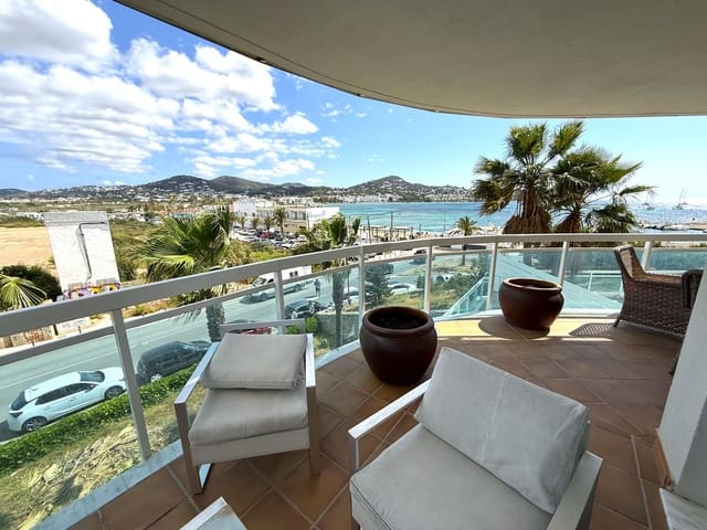 Piso de 4 habitaciones en Talamanca, Ibiza / Eivissa ciudad en venta con piscina garaje - 2.120.000 € (Ref: 9821372)