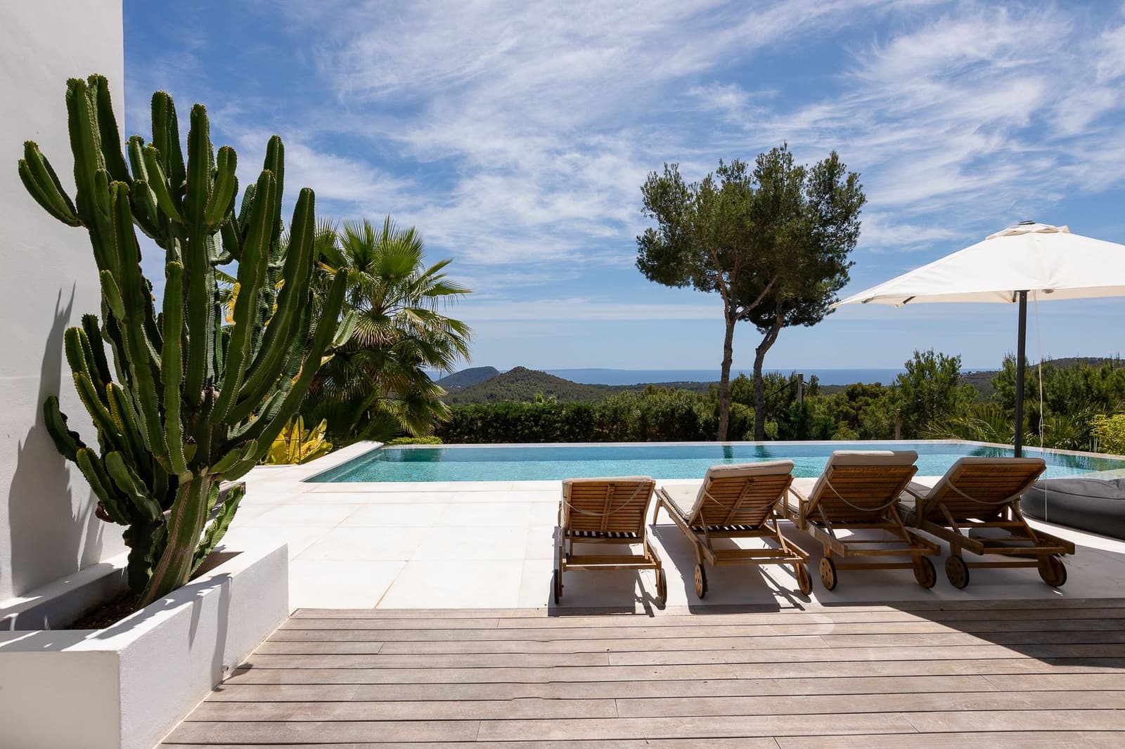 6 bedroom Villa for sale in Es Cubells with pool garage - € 4,850,000 (Ref: 9838649)