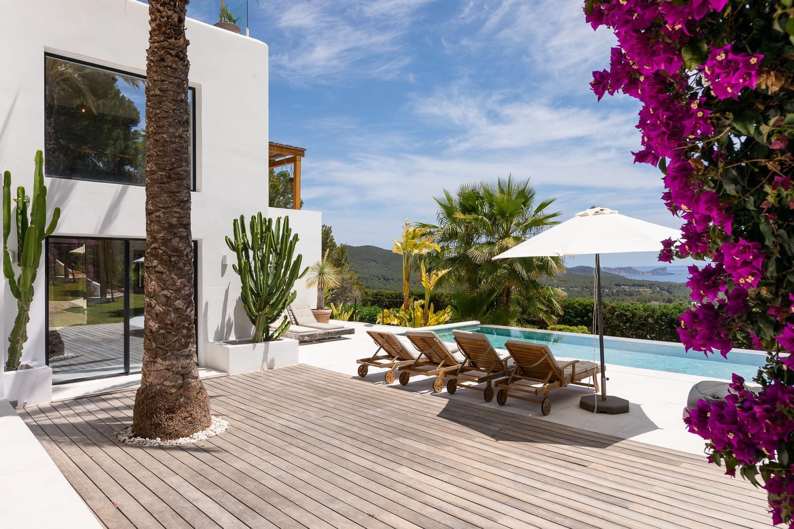 6 bedroom Villa for sale in Es Cubells with pool garage - € 4,850,000 (Ref: 9838649)