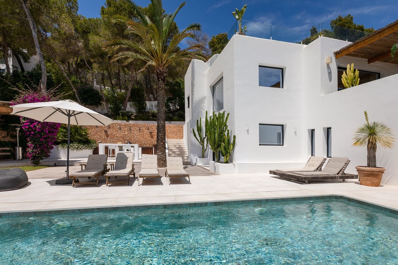 6 bedroom Villa for sale in Es Cubells with pool garage - € 4,850,000 (Ref: 9838649)