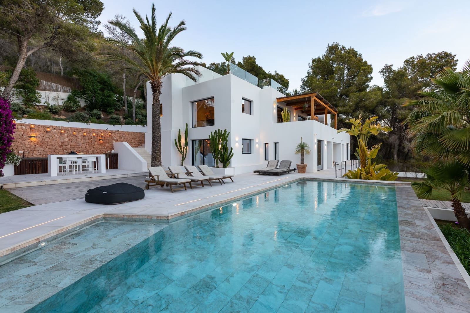 6 bedroom Villa for sale in Es Cubells with pool garage - € 4,850,000 (Ref: 9838649)