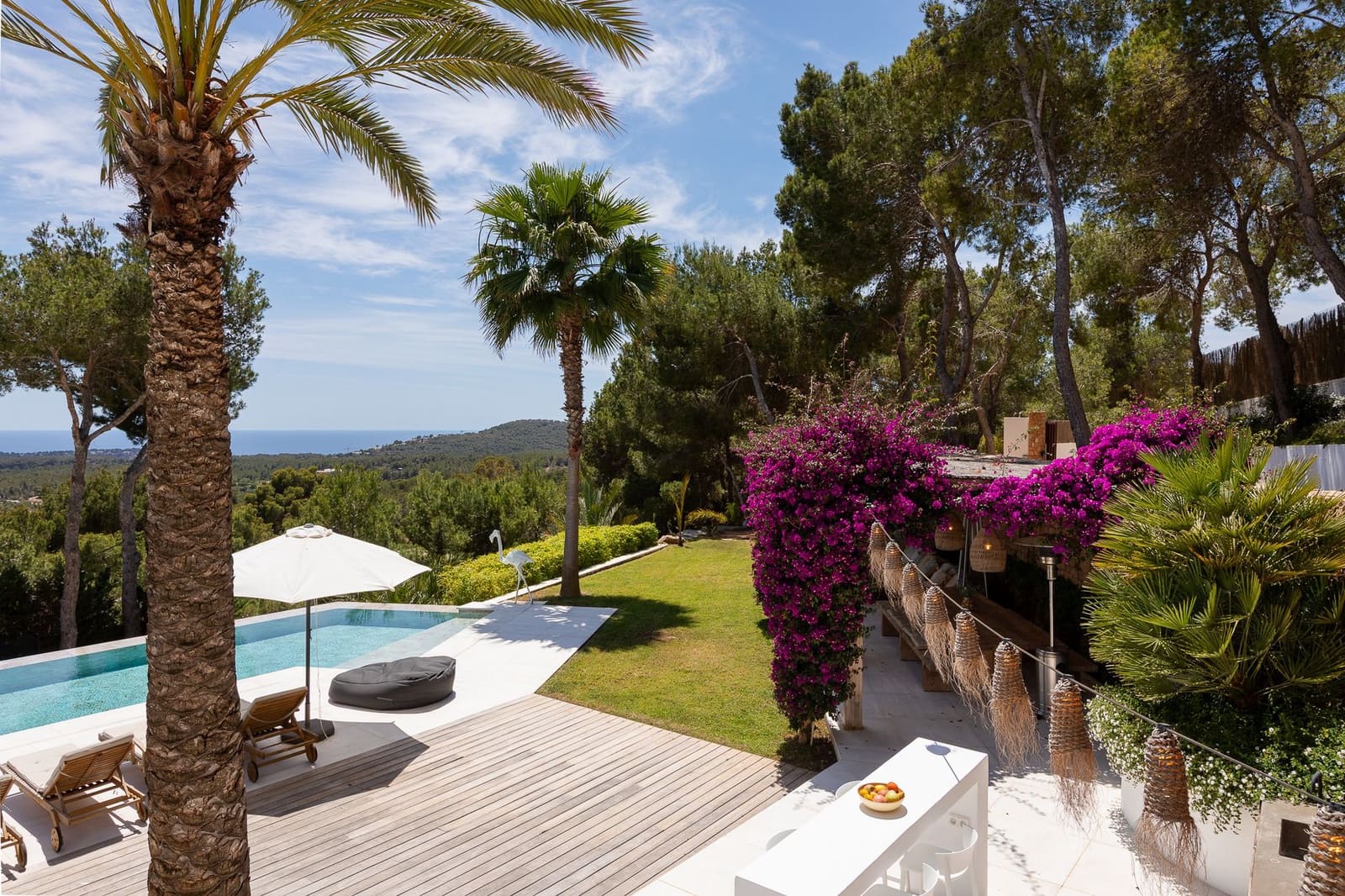 6 bedroom Villa for sale in Es Cubells with pool garage - € 4,850,000 (Ref: 9838649)