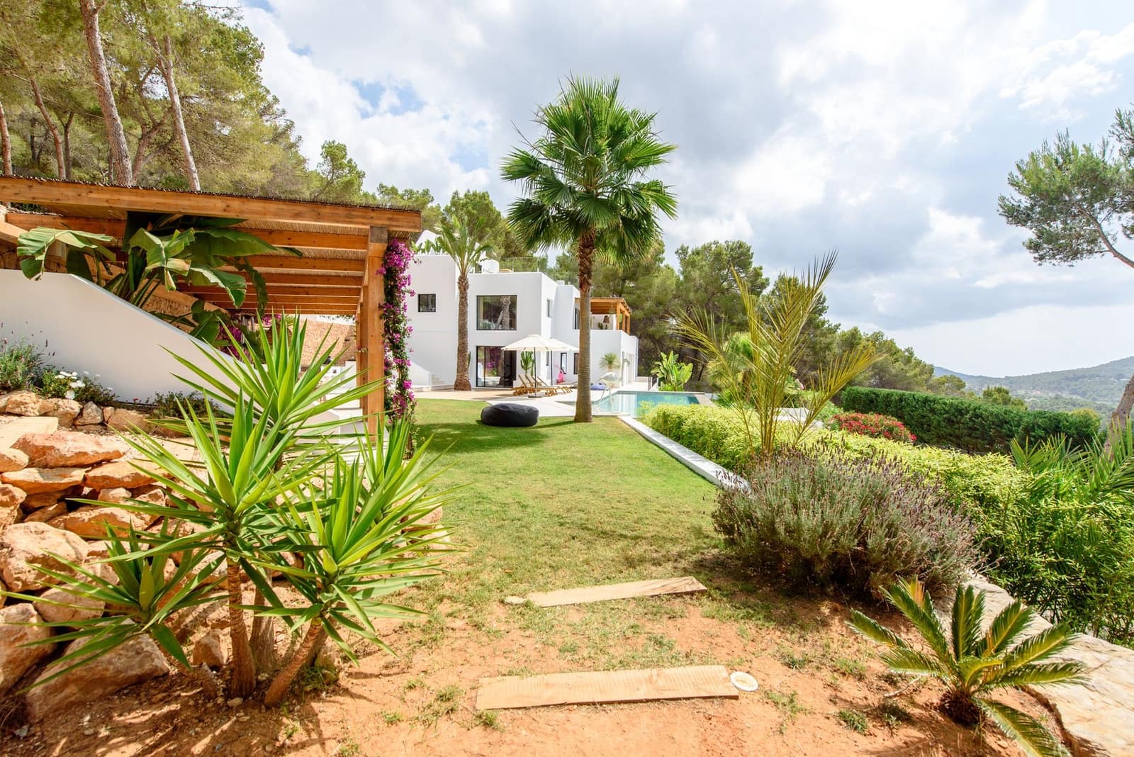 6 bedroom Villa for sale in Es Cubells with pool garage - € 4,850,000 (Ref: 9838649)