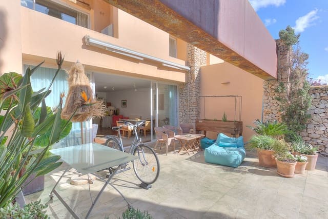 3 camera da letto Villetta Bifamiliare in vendita in Roca Llisa, Santa Eulalia / Santa Eularia con piscina garage - 1.195.000 € (Rif: 9838650)