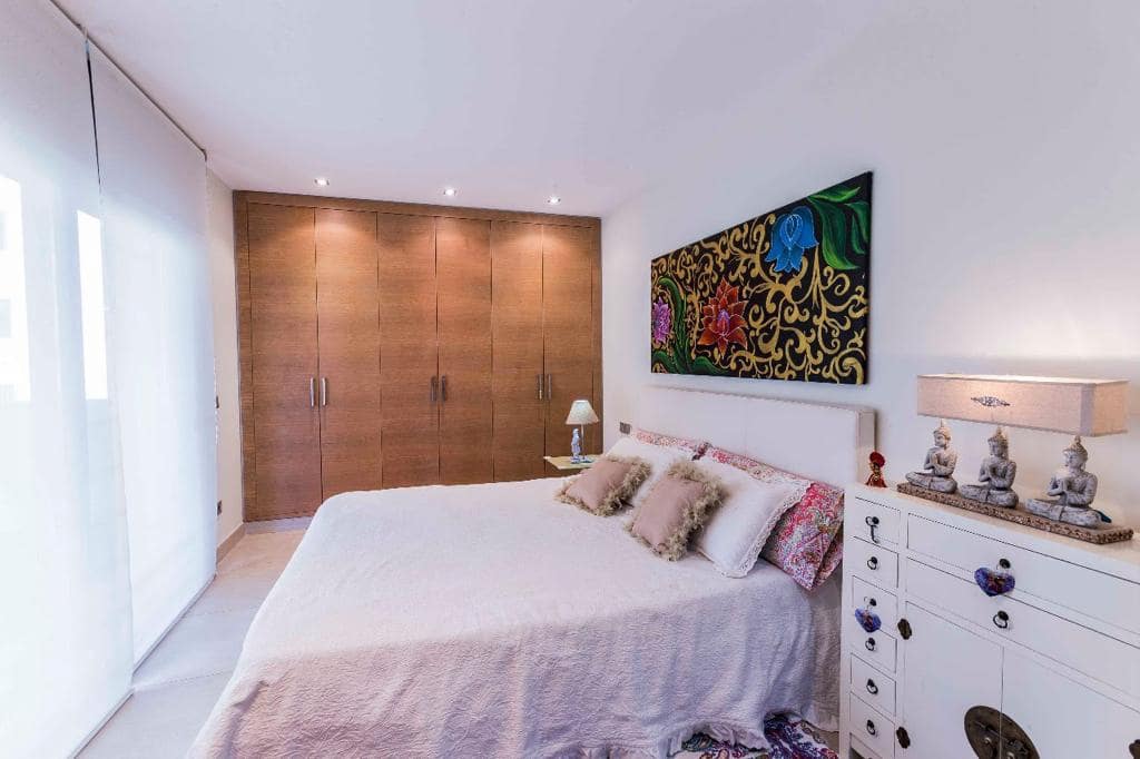 3 Zimmer Wohnung zu verkaufen in Ibiza / Eivissa Stadt mit Pool Garage - 1.600.000 € (Ref: 9858618)