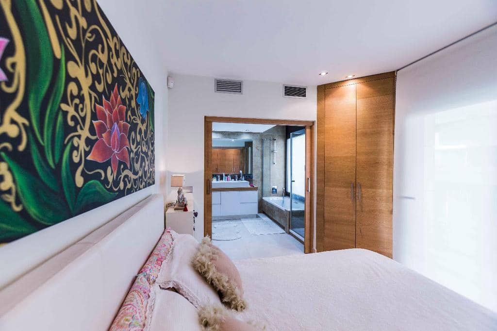 3 Zimmer Wohnung zu verkaufen in Ibiza / Eivissa Stadt mit Pool Garage - 1.600.000 € (Ref: 9858618)